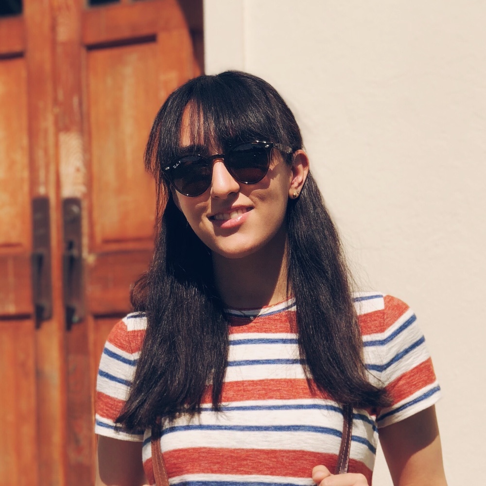 Meet your Posher, Claudia